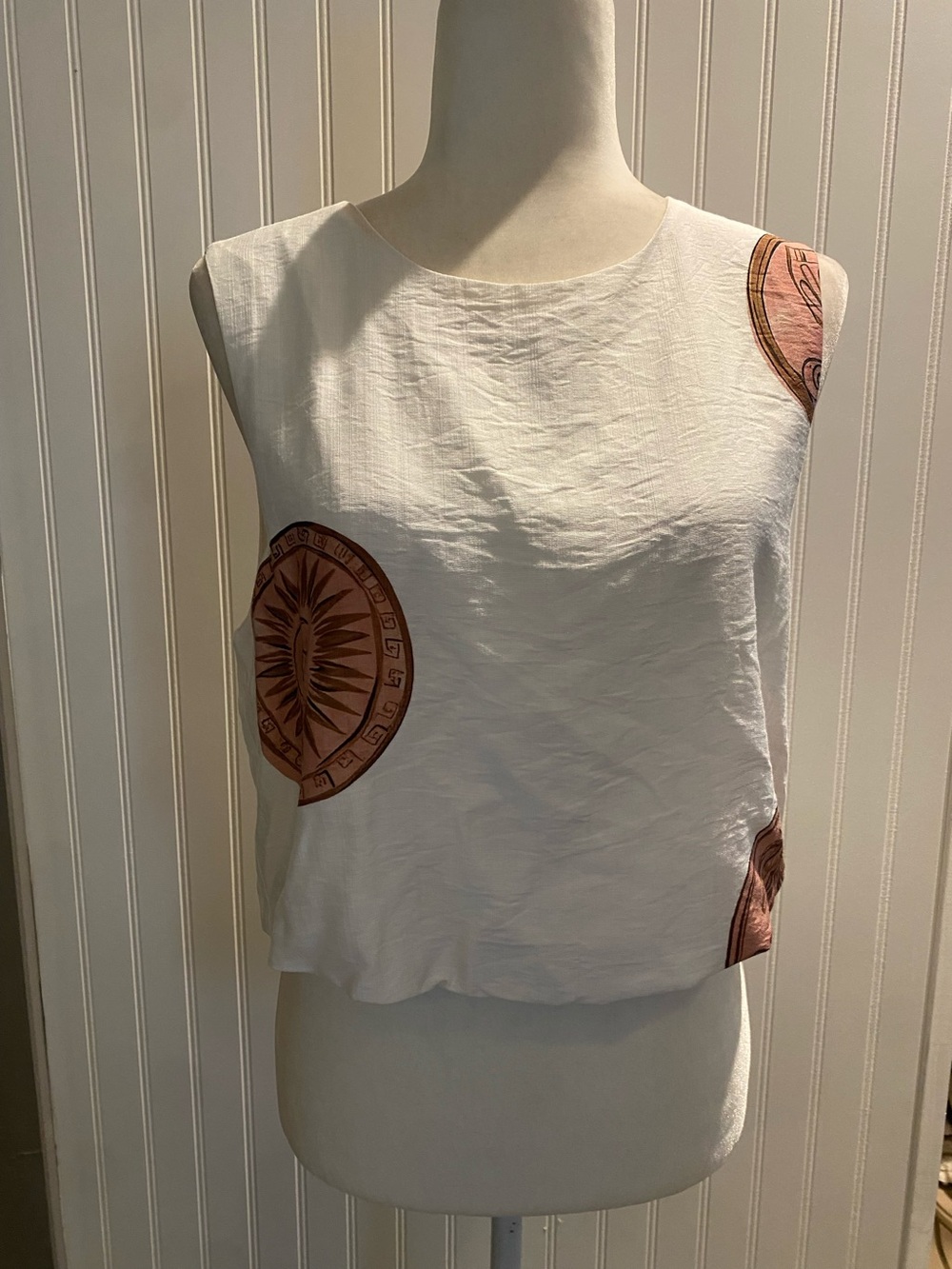 Sleeveless White Linen tank top